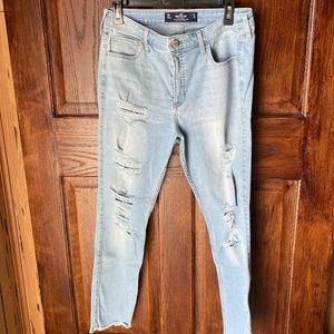 Hollister High Rise Crop Super Skinny Jean